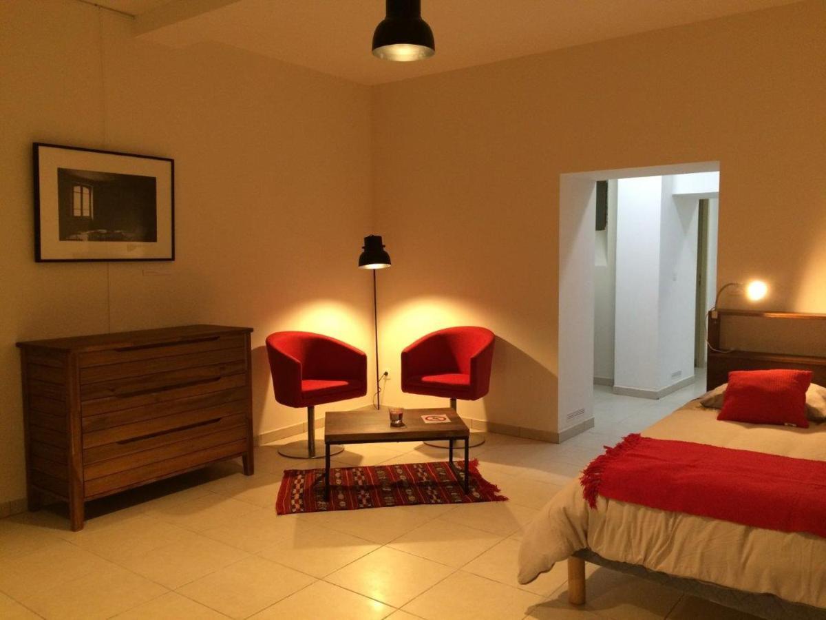 Le Studio Du Chateau Auriac-sur-Vendinelle Buitenkant foto